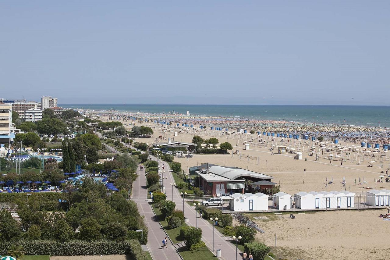 Bel Sole - Appartamenti Bibione Bagian luar foto